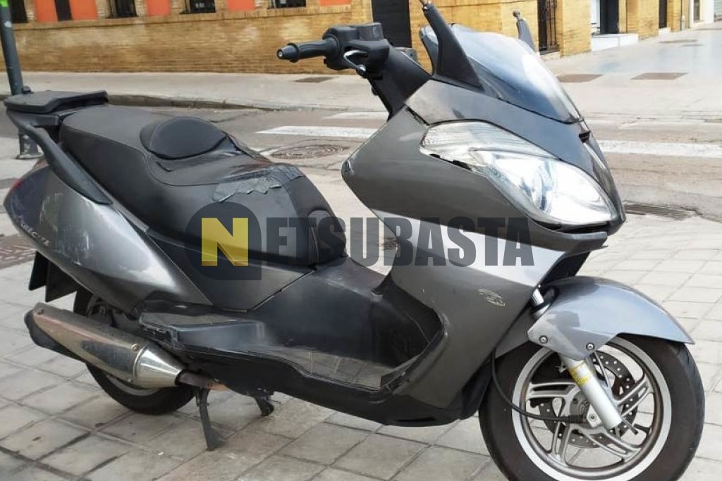 Subasta De Aprilia Arrecife