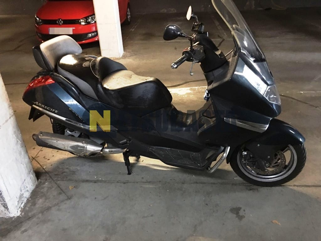 Subasta de Aprilia Arrecife 500 2004 Subasta de Aprilia Arrecife 500 2004