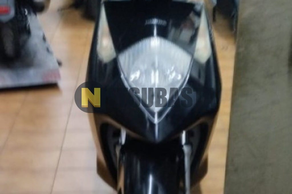 Zadelhoes / Zadelovertrek voor Aprilia Sr Factory zwart