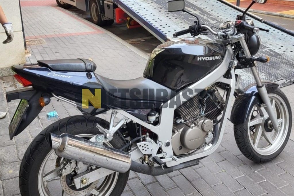 ARAIGNEE HYOSUNG COMET 125 GT 2010
