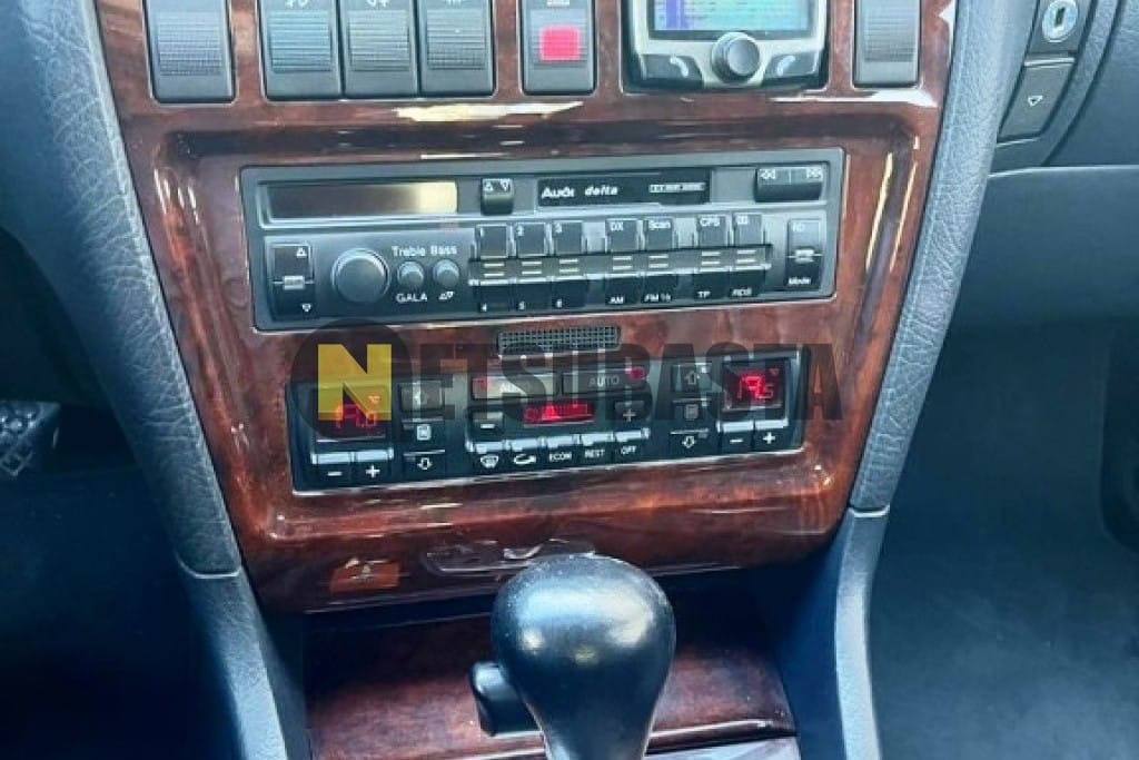 Audi A8 3.7 quattro triptronic 1996