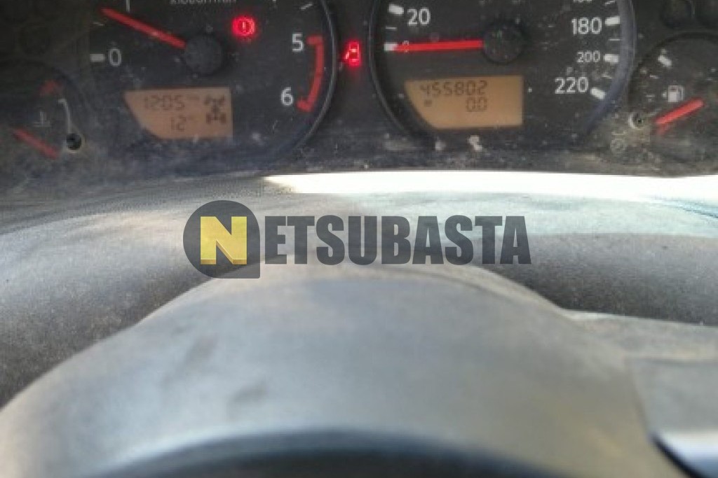 Nissan Navara 2.5 dCi Doble Cabina 2005