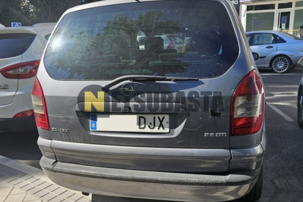 Opel Zafira 2.2 DTi 2005