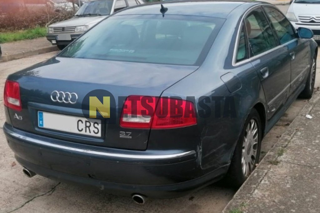 Audi A8 3.7 quattro tiptronic 6 vel 2004