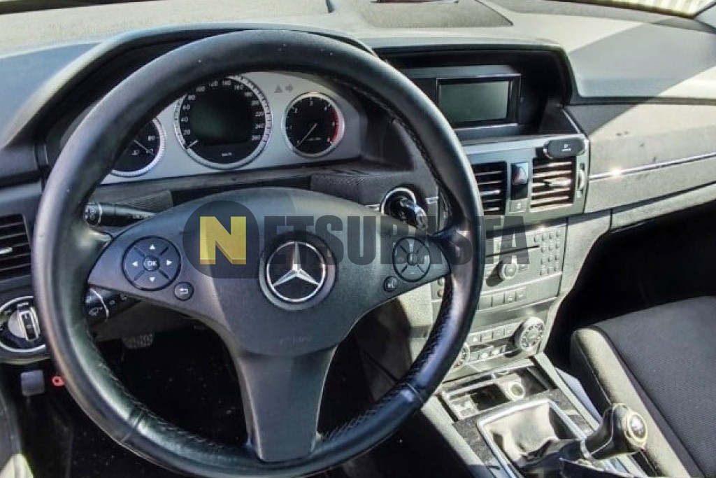 Mercedes-Benz GLK 220 CDI BlueEFFICIENCY 2011