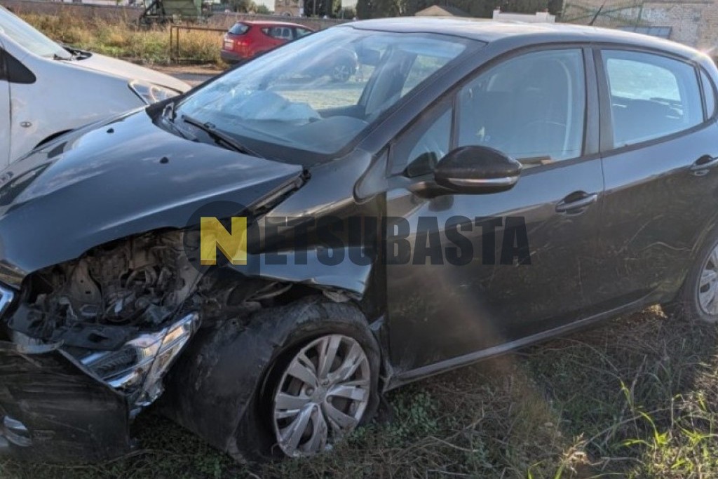 Peugeot 208 1.4 HDi 2014