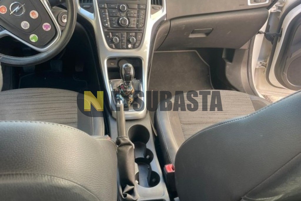 Opel Astra 1.6 CDTI 2014