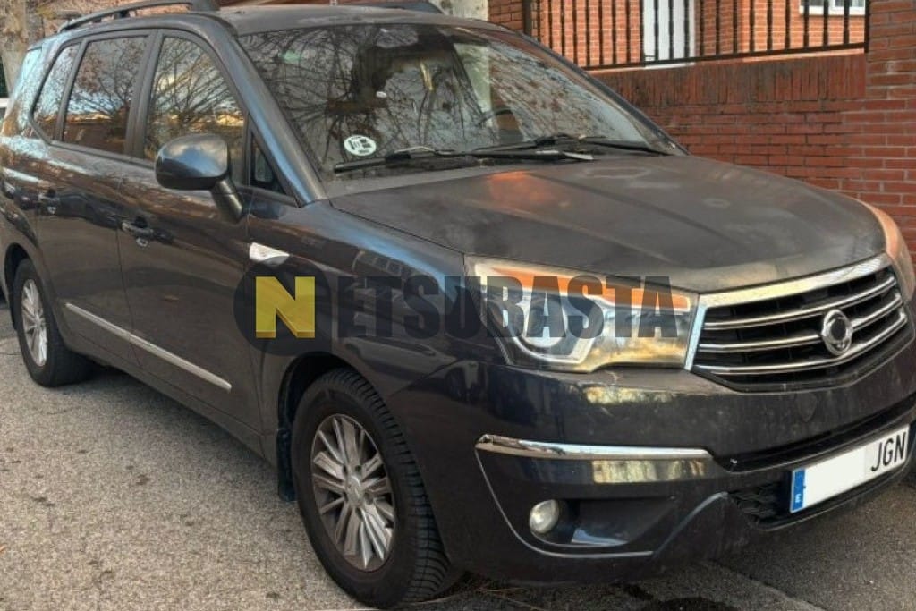 SsangYong Rodius 2.0 eXdi 2015