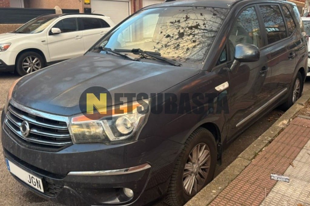 SsangYong Rodius 2.0 eXdi 2015