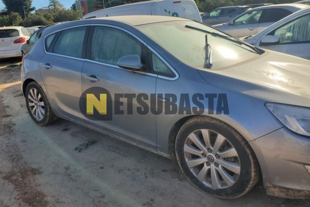 Opel Astra 1.7 CDTi 2012