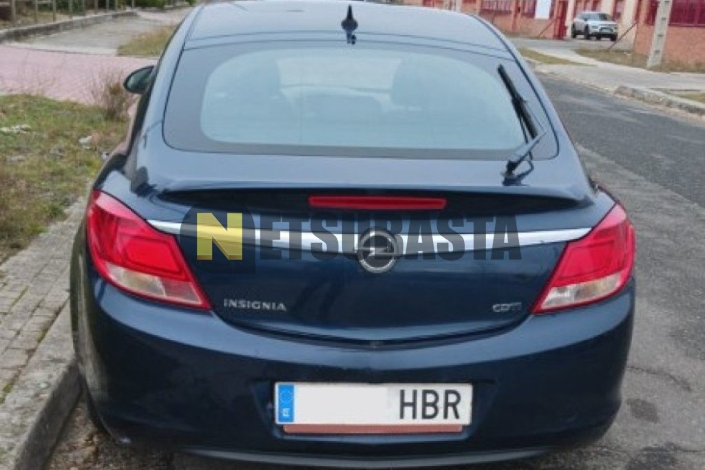 Opel Insignia 2.0 CDTi 2011