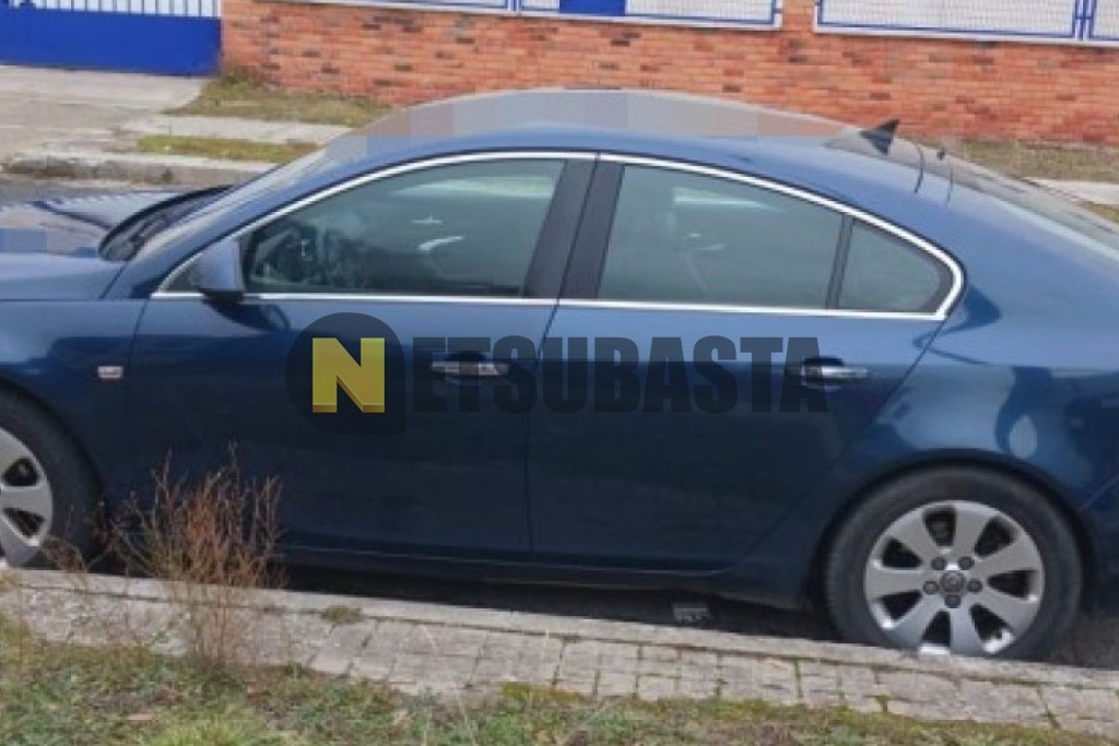 Opel Insignia 2.0 CDTi 2011