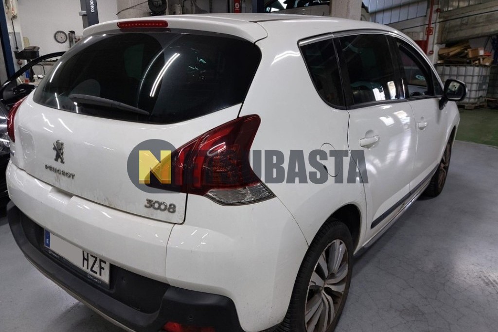 Peugeot 3008 1.6 BlueHDi 2014