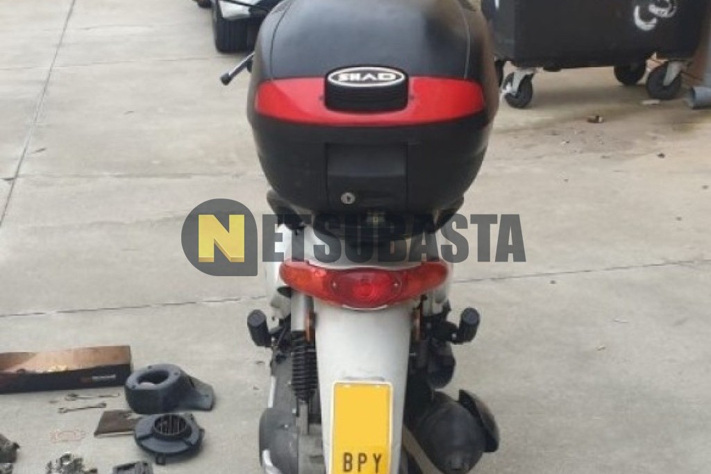 Aprilia Scarabeo 50 2004