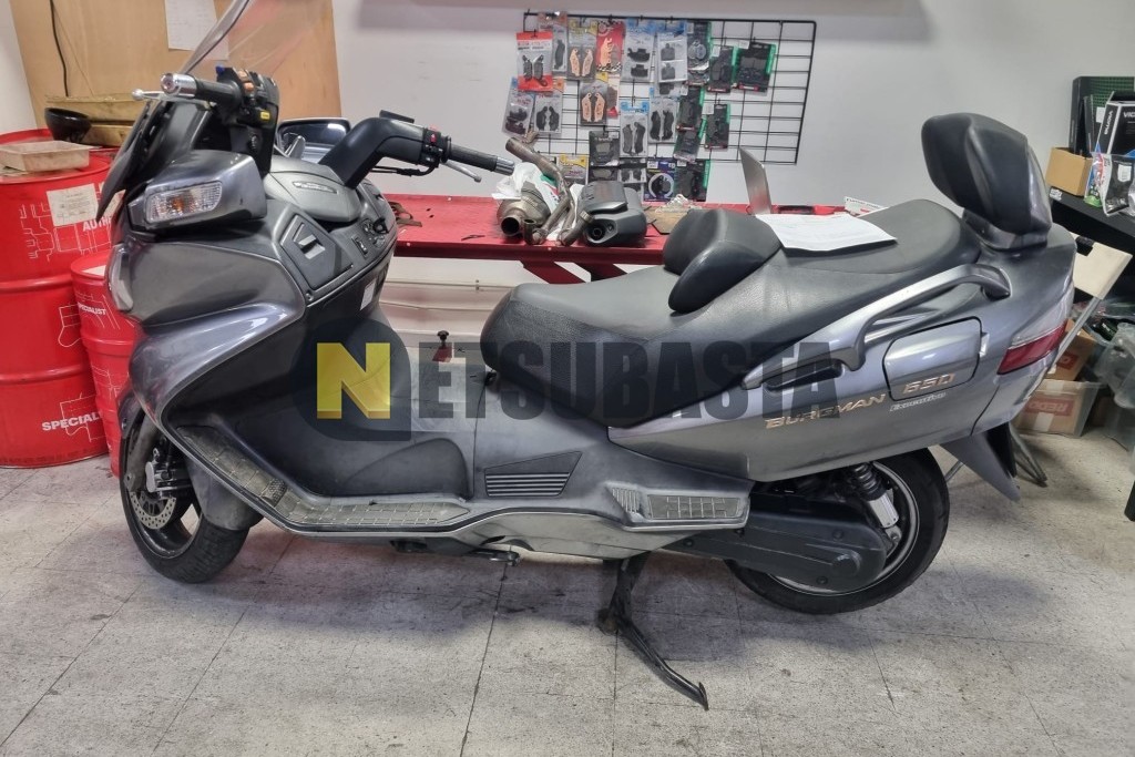 Suzuki Burgman 650 2008