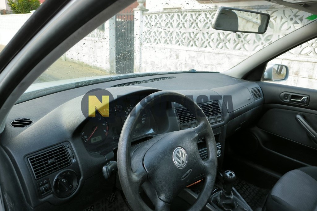 Volkswagen Golf 1.6 2003