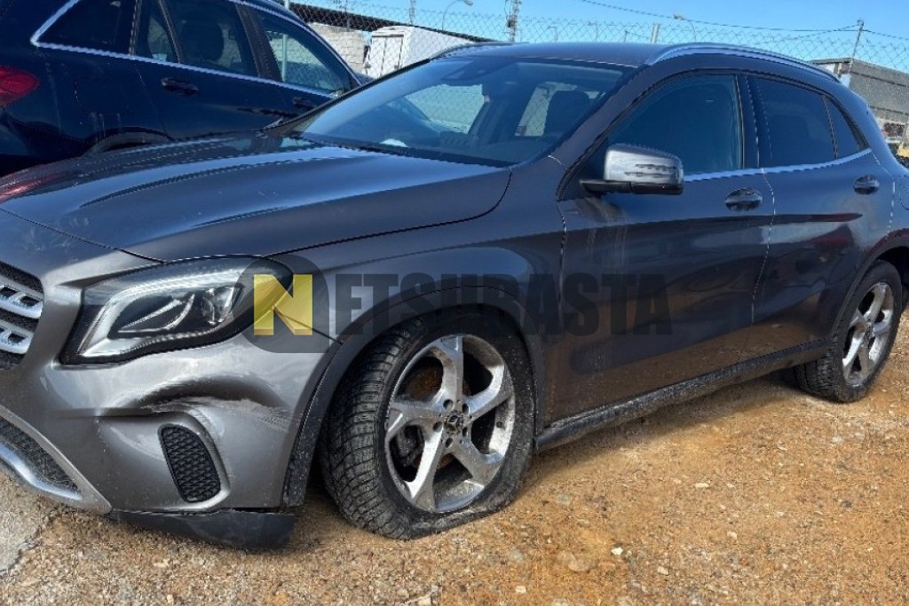 Mercedes-Benz GLA 180 7G-DCT 2018