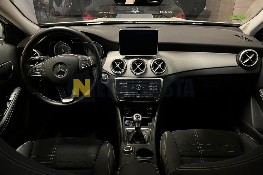 Mercedes-Benz GLA 200 d 2016