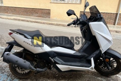 Kymco Super Dink 125i 2011