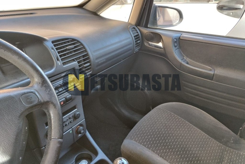 Opel Zafira 2.0 DTi 16V 2004