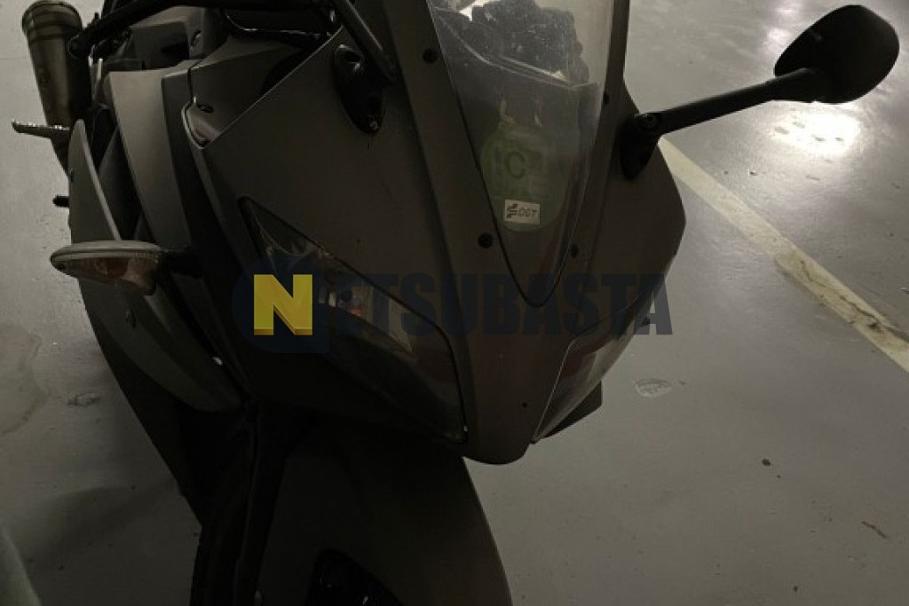 Yamaha YZF R 125 2012