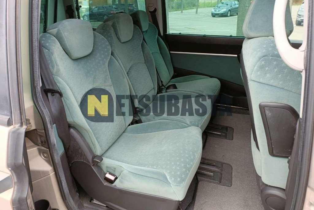 Peugeot 807 2.2 HDi FAP 2003