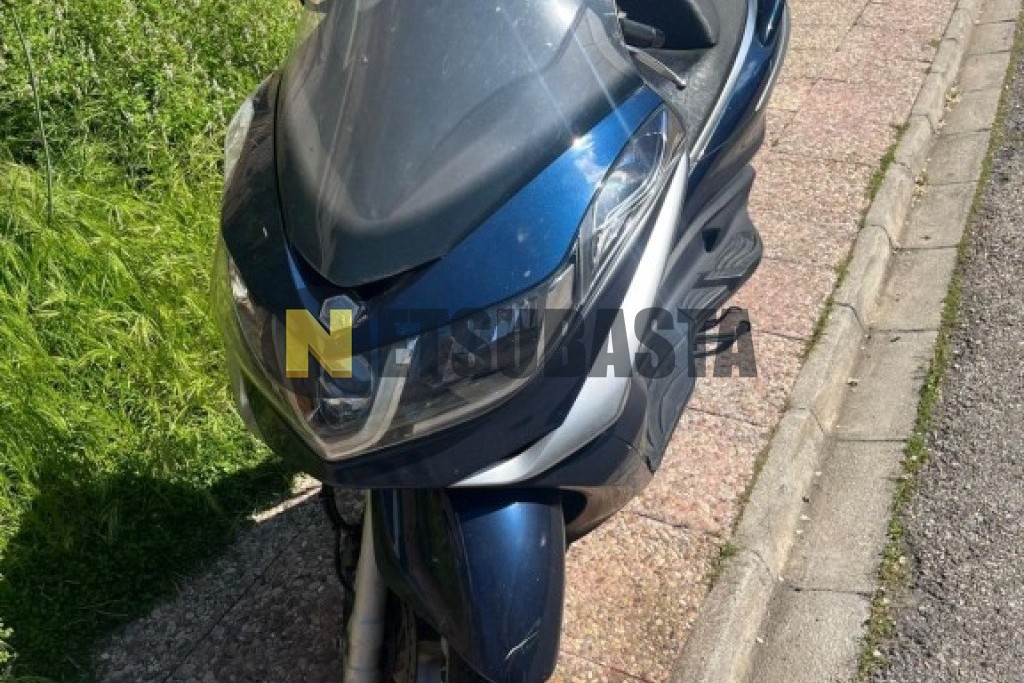 Piaggio X10 350 2012