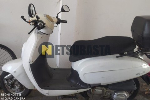 Suzuki AN 250 Burgman 2001