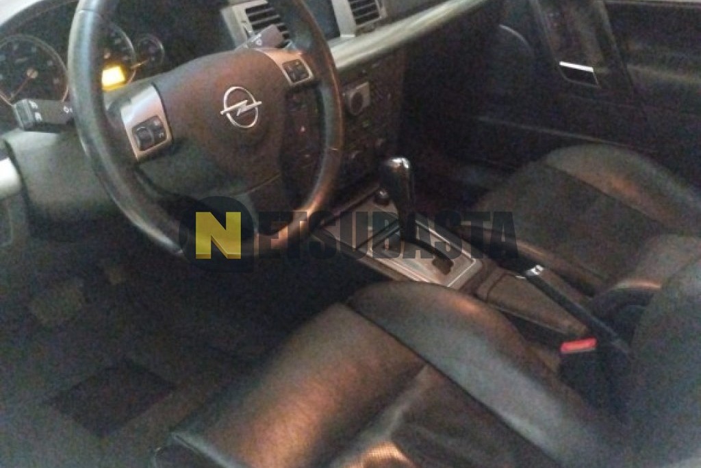 Opel Vectra 3.0 V6 CDTi Active Select 2005