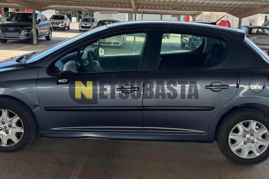 Peugeot 207 1.4i 2010