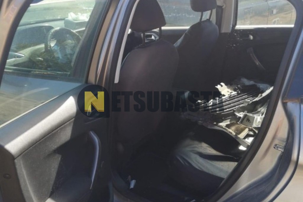 Peugeot 2008 1.6 e-HDi 2014
