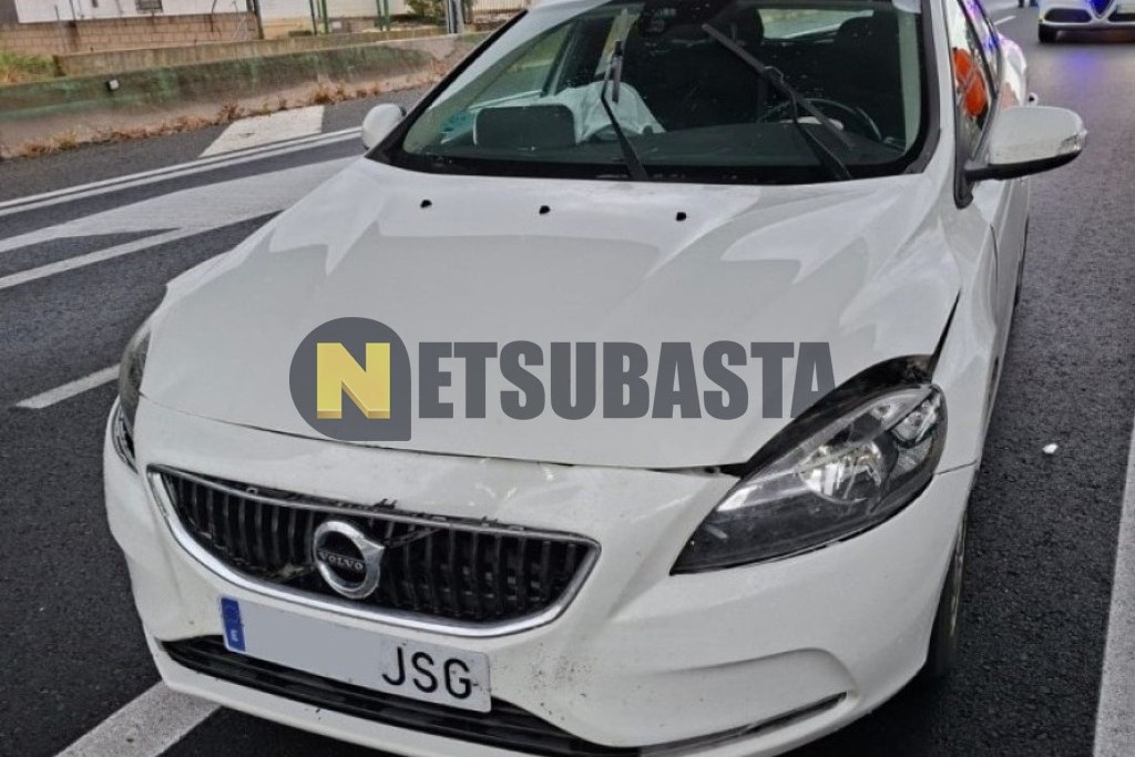 Volvo V40 D2 2016