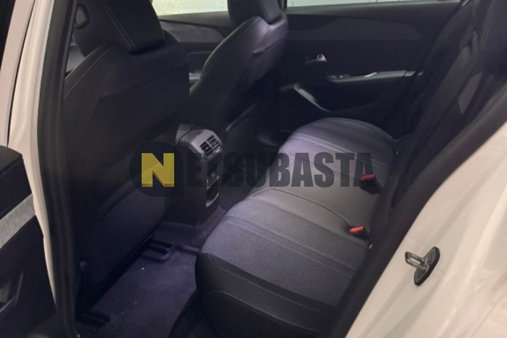 Peugeot 308 1.2 Puretech 2023