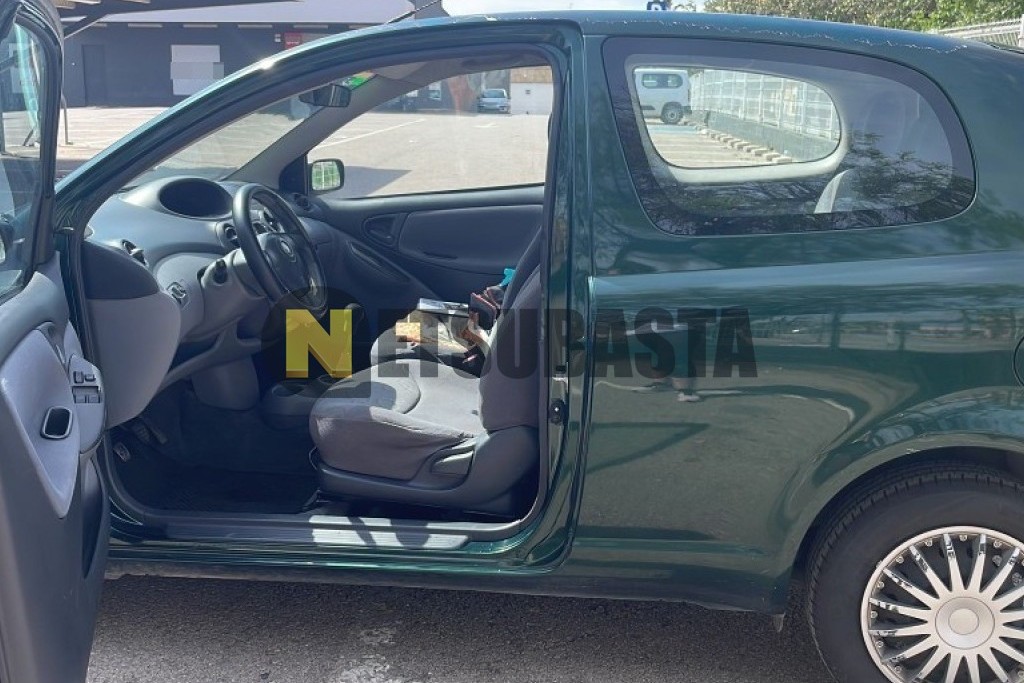 Toyota Yaris 1.3 2000