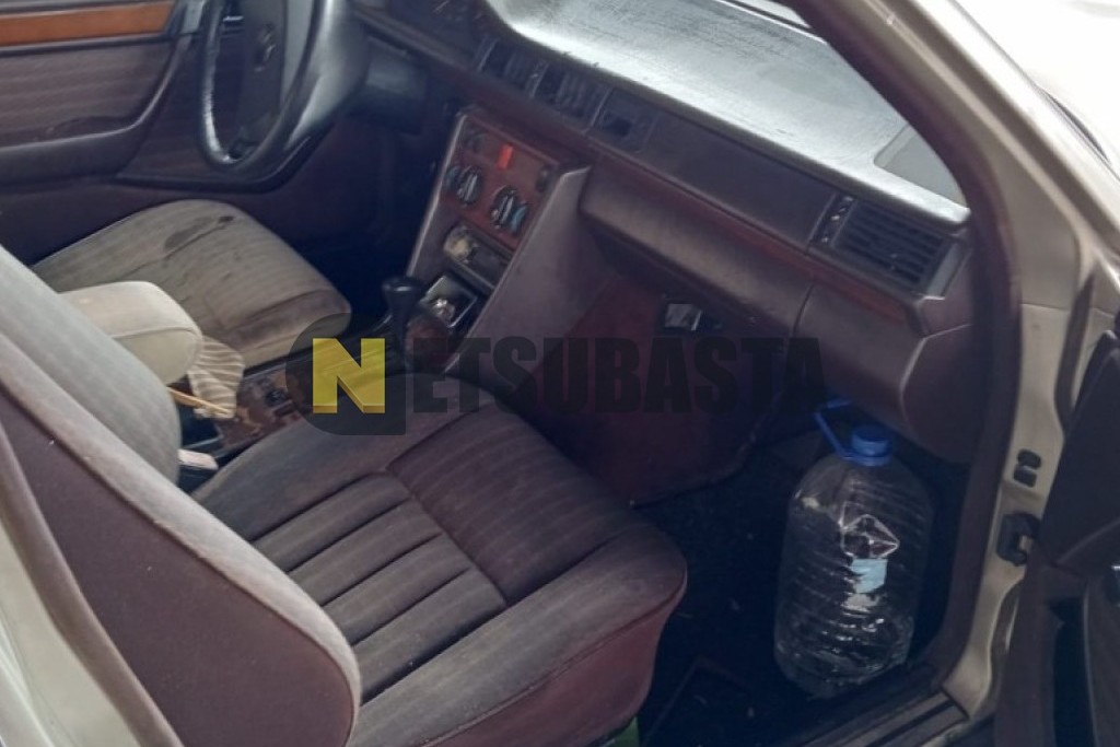 Mercedes-Benz 300 D Automatic 1990