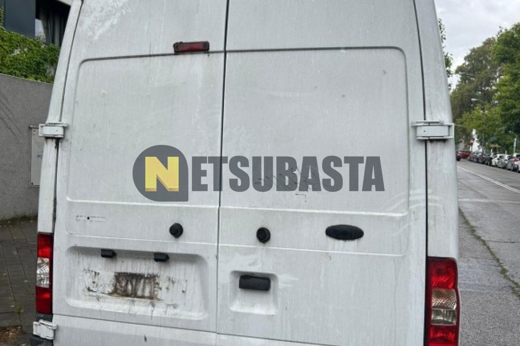 Ford Transit 2.4 TDCi 2011