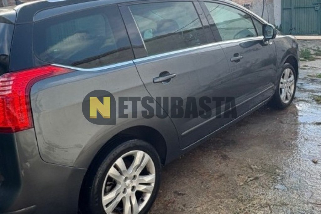 Peugeot 5008 1.2 PureTech 2016