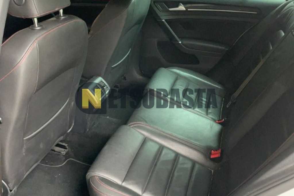 Volkswagen Golf GTI 2.0 TSI BMT DSG 6 vel. 2014