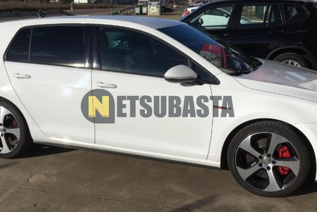 Volkswagen Golf GTI 2.0 TSI BMT DSG 6 vel. 2014
