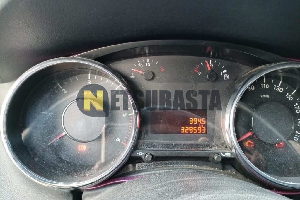 Peugeot 5008 2.0 HDi FAP 2011