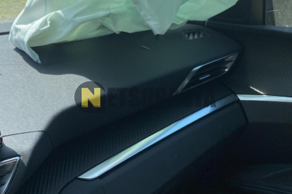 Peugeot 3008 1.2 PureTech 2022