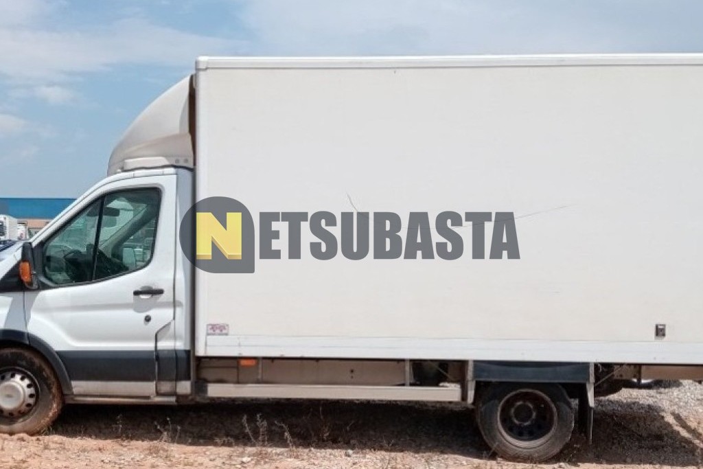 Ford Transit 2.0 TDCi Chasis-Cabina Carrozado 2018