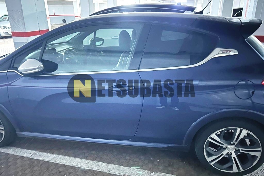 Peugeot 208 GTi 2014