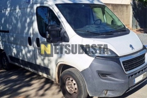 Renault Maxity 2.5 TD 140.456 2012