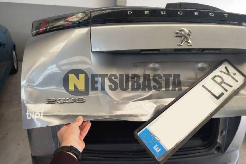 Peugeot 2008 1.5 BlueHDi EAT8 2021
