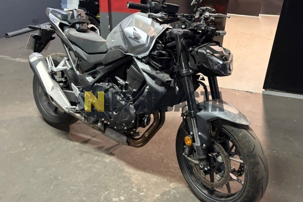 Honda CB 750 2025
