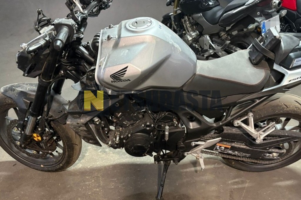 Honda CB 750 2025