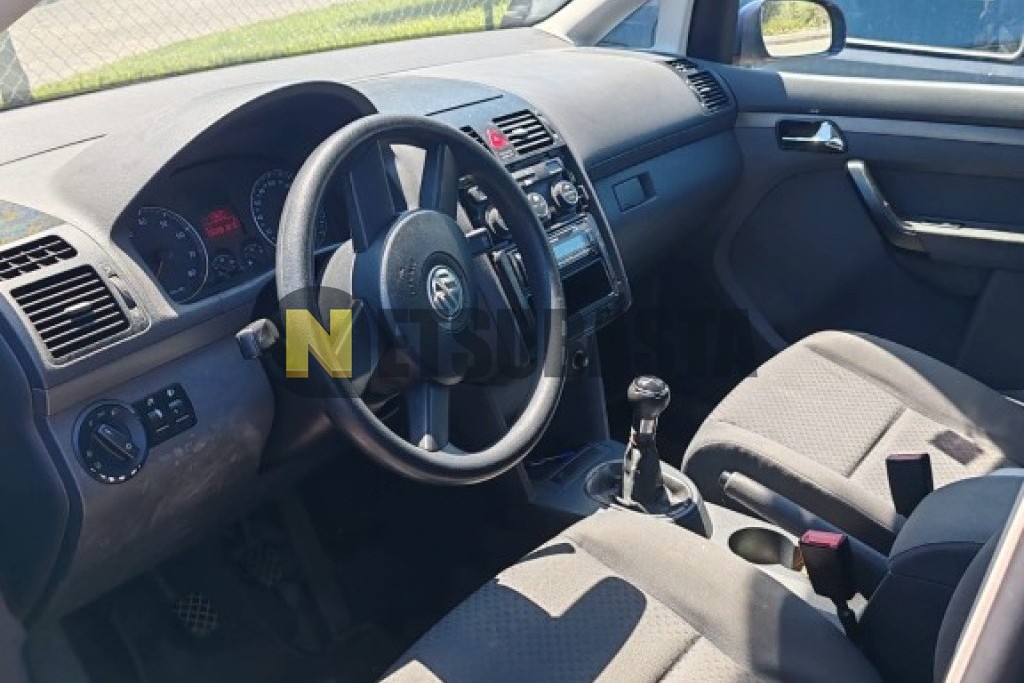Volkswagen Touran 1.6 FSI 2004
