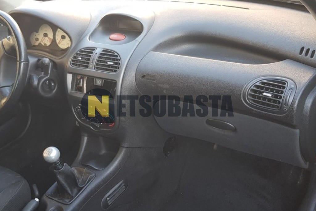 Peugeot 206 2.0 HDi 2003