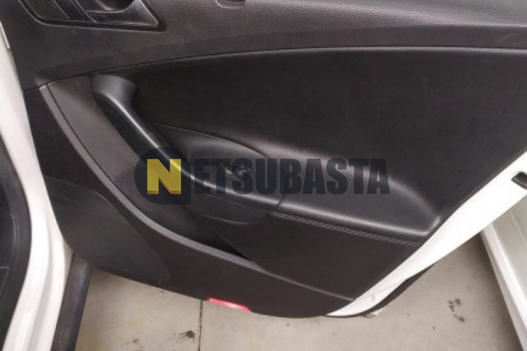 Volkswagen Passat Variant 2.0 TDI DSG 2010